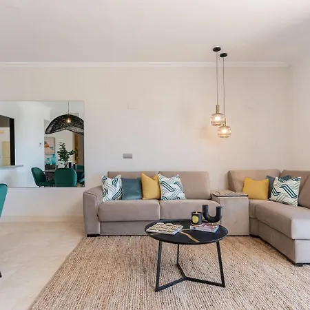 Seaview 2br Penthouse With Terrace & Pool Access Apartamento *