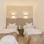 Seaview 2br Penthouse With Terrace & Pool Access Apartment Estepona