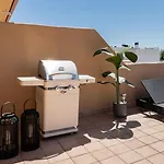 Seaview 2br Penthouse With Terrace & Pool Access