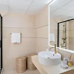 Seaview 2br Penthouse With Terrace & Pool Access Apartment Estepona