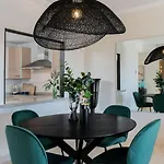 Seaview 2br Penthouse With Terrace & Pool Access Apartment Estepona