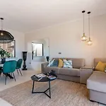 Seaview 2br Penthouse With Terrace & Pool Access * Estepona