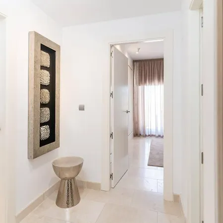 Seaview 2br Penthouse With Terrace & Pool Access