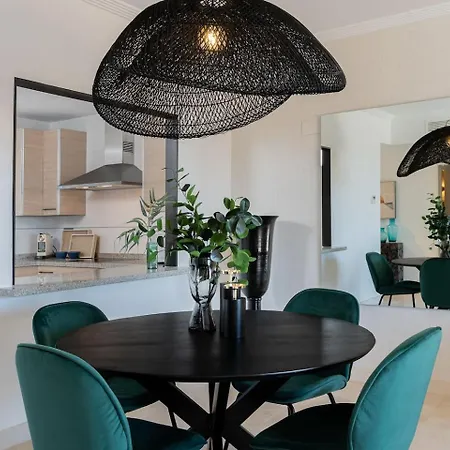 Seaview 2Br Penthouse With Terrace & Pool Access דירה אסטפונה