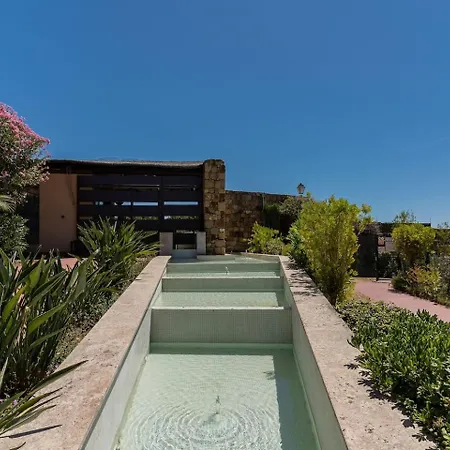 Seaview 2br Penthouse With Terrace & Pool Access