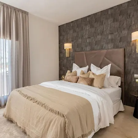 דירה Seaview 2Br Penthouse With Terrace & Pool Access *