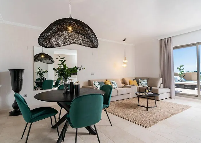 Seaview 2br Penthouse With Terrace & Pool Access Διαμέρισμα *