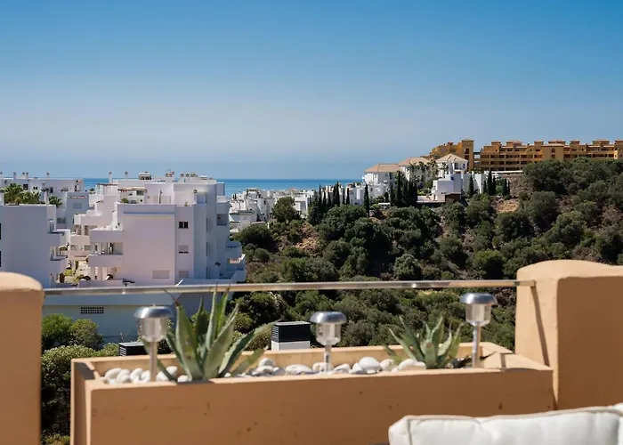 Seaview 2br Penthouse With Terrace & Pool Access Διαμέρισμα *