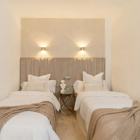 Seaview 2br Penthouse With Terrace & Pool Access Apartment Estepona